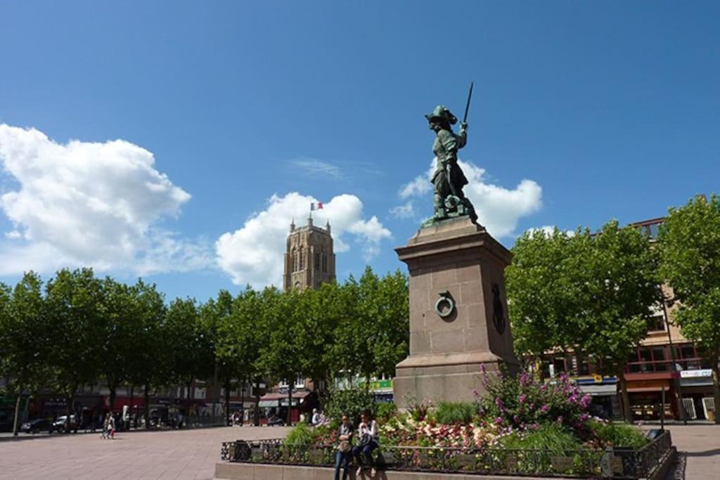 Maison De Ville Restylee Avec Jardin, Proche Gare Dunkirk Exterior photo